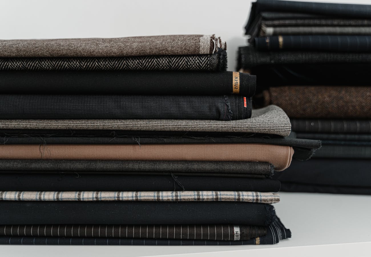 Stylish men’s casual outfit from Woven’s aesthetic clothing collection – modern fashion for everyday wear, casual wear